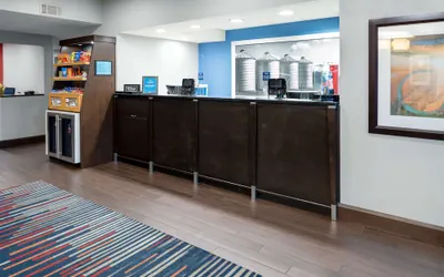 Photo 5 - Hampton Inn Columbia
