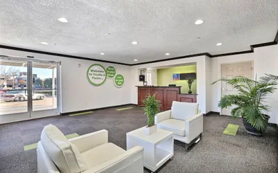 Photo 4 - Studio 6 Plano, TX - Dallas - Plano Medical Center