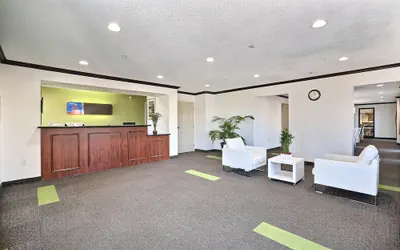 Photo 2 - Studio 6 Plano, TX - Dallas - Plano Medical Center