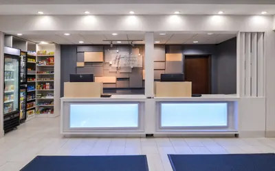 Photo 3 - Holiday Inn Express Wixom by IHG