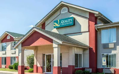 Photo 2 - Quality Inn & Suites Middletown - Franklin