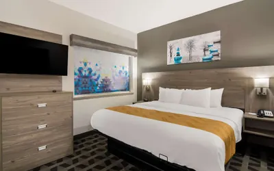 Photo 2 - Quality Inn & Suites Waco North
