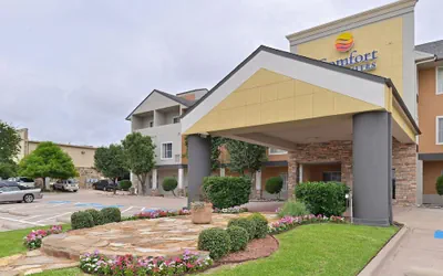 Photo 2 - Comfort Inn & Suites Frisco - Plano
