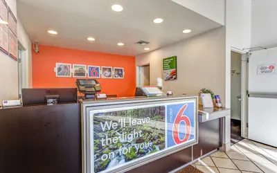 Photo 4 - Motel 6 Portland, OR - Tigard West