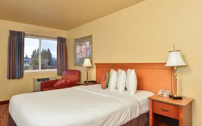 Photo 4 - Americas Best Value Inn Lakewood Tacoma S