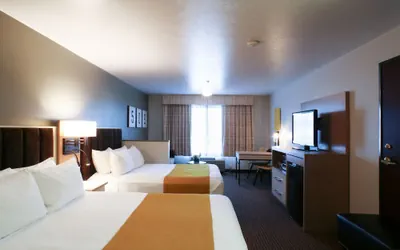 Photo 5 - Oxford Suites Spokane Valley