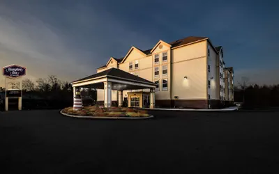 Photo 2 - Hampton Inn Waterville