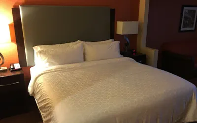 Photo 4 - Holiday Inn Express Hotel & Suites Laurinburg by IHG