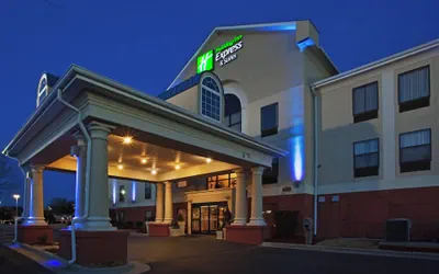 Holiday Inn Express Hotel & Suites Laurinburg by IHG