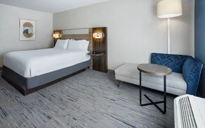 Photo 5 - Holiday Inn Express Hotel & Suites Brattleboro by IHG