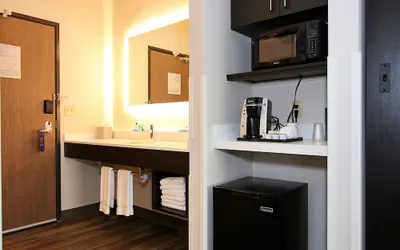 Photo 5 - Holiday Inn Express & Suites Ashland by IHG