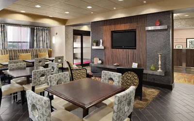 Photo 4 - Hampton Inn Pell City