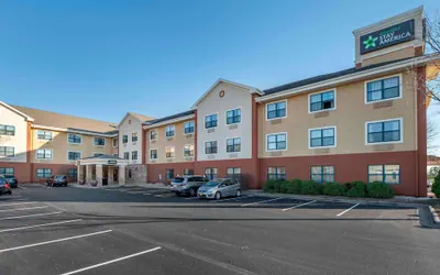Photo 2 - Extended Stay America Select Suites - Peoria - North