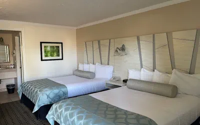 Photo 2 - Baechtel Creek Inn