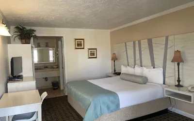Photo 5 - Baechtel Creek Inn