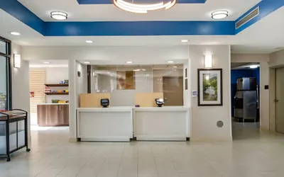 Photo 3 - Comfort Inn & Suites Troutville-Roanoke North
