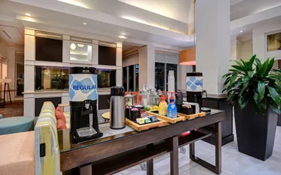 Photo 3 - Hilton Garden Inn Ft Myers