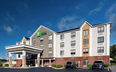 Photo 2 - Holiday Inn Express Hillsville by IHG