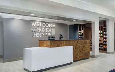Photo 4 - Hampton Inn & Suites Birmingham-Pelham (I-65)