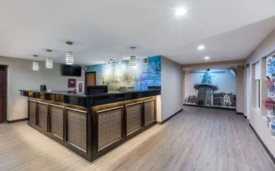 Photo 3 - Baymont by Wyndham Pella