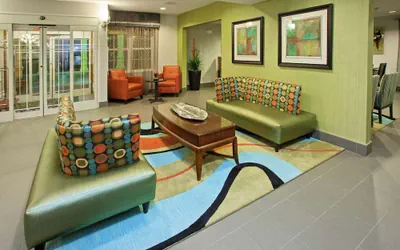 Photo 3 - La Quinta Inn & Suites by Wyndham Lebanon