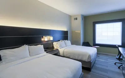 Photo 4 - Holiday Inn Express & Suites Reading by IHG