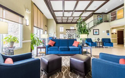 Photo 4 - Comfort Inn & Suites Greenwood near University