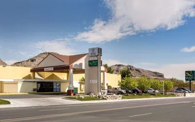 Photo 2 - Quality Inn Stateline