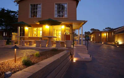 Photo 2 - Sunset Inn