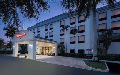 Photo 2 - Hampton Inn Boca Raton-Deerfield Beach