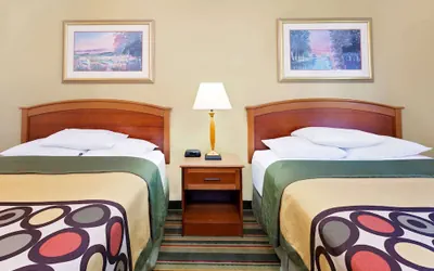 Photo 5 - Super 8 by Wyndham Mt. Pleasant