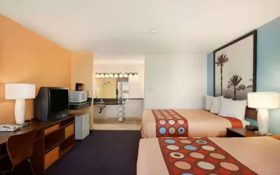 Photo 5 - Super 8 by Wyndham Indio