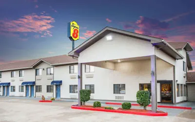 Photo 2 - Super 8 by Wyndham Van Buren/Ft. Smith Area