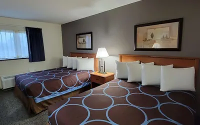 Photo 2 - SureStay Plus Hotel by Best Western Grand Island