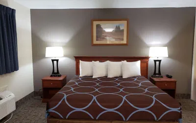 Photo 5 - SureStay Plus Hotel by Best Western Grand Island
