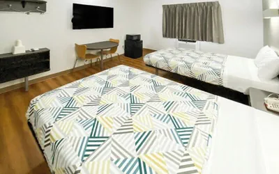 Photo 4 - The Reserve Inn