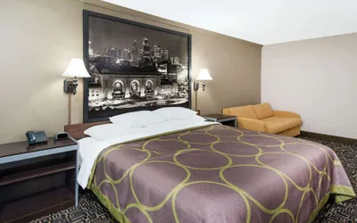 Photo 3 - Super 8 by Wyndham Warrensburg