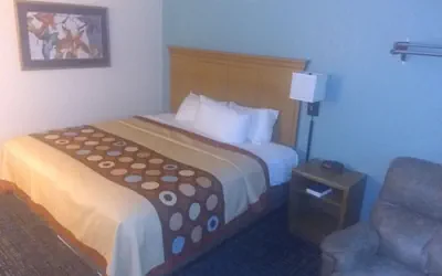 Photo 5 - Super 8 by Wyndham Baxter/Brainerd Area