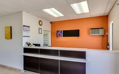 Photo 3 - Motel 6 Albert Lea