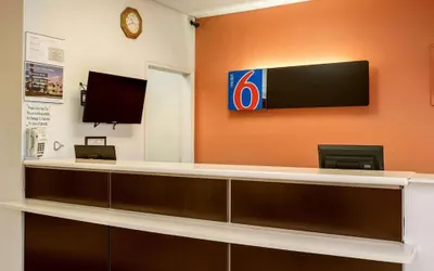Photo 4 - Motel 6 Albert Lea