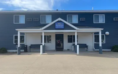 Photo 2 - Baymont Inn And Suites By Wyndham Platteville