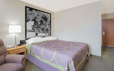 Photo 3 - Super 8 by Wyndham Havre