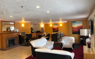 Photo 3 - Super 8 by Wyndham Front Royal Near Shenandoah National Park