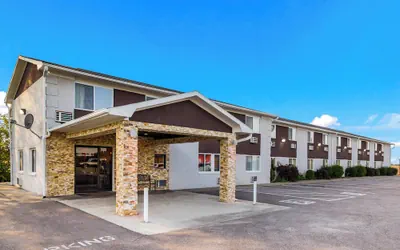 Photo 2 - Red Roof Inn Dry Ridge