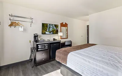 Photo 4 - SureStay Hotel by Best Western Twin Falls