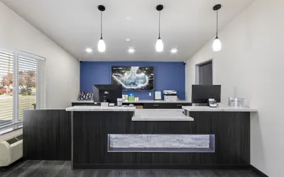 Photo 3 - SureStay Hotel by Best Western Twin Falls