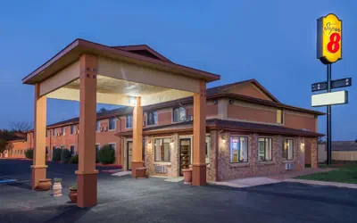 Photo 2 - Super 8 by Wyndham Tucumcari