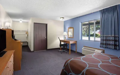 Photo 2 - Super 8 by Wyndham Susanville
