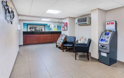 Photo 4 - Super 8 by Wyndham Mount Laurel