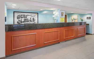 Photo 5 - Super 8 by Wyndham Mount Laurel
